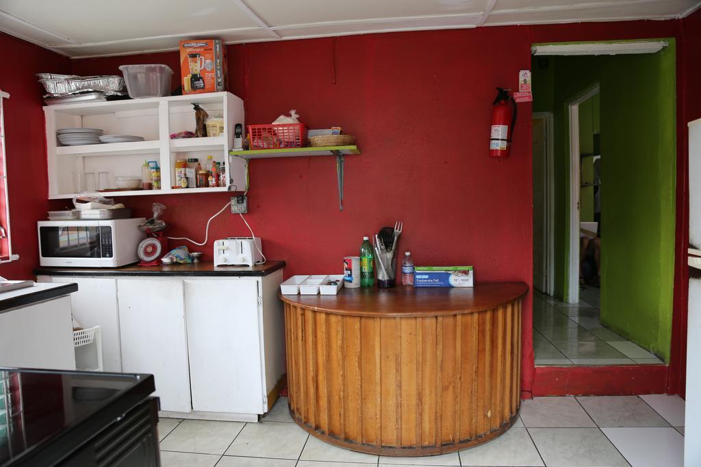 קינגסטון Reggae Hostel מראה חיצוני תמונה